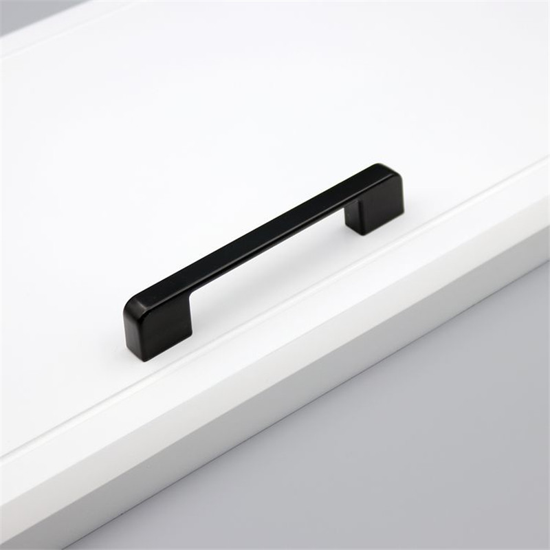 مقابض وأُكر خزانة من الألومنيو - مراجعة Furniture Hardware Black وسعره